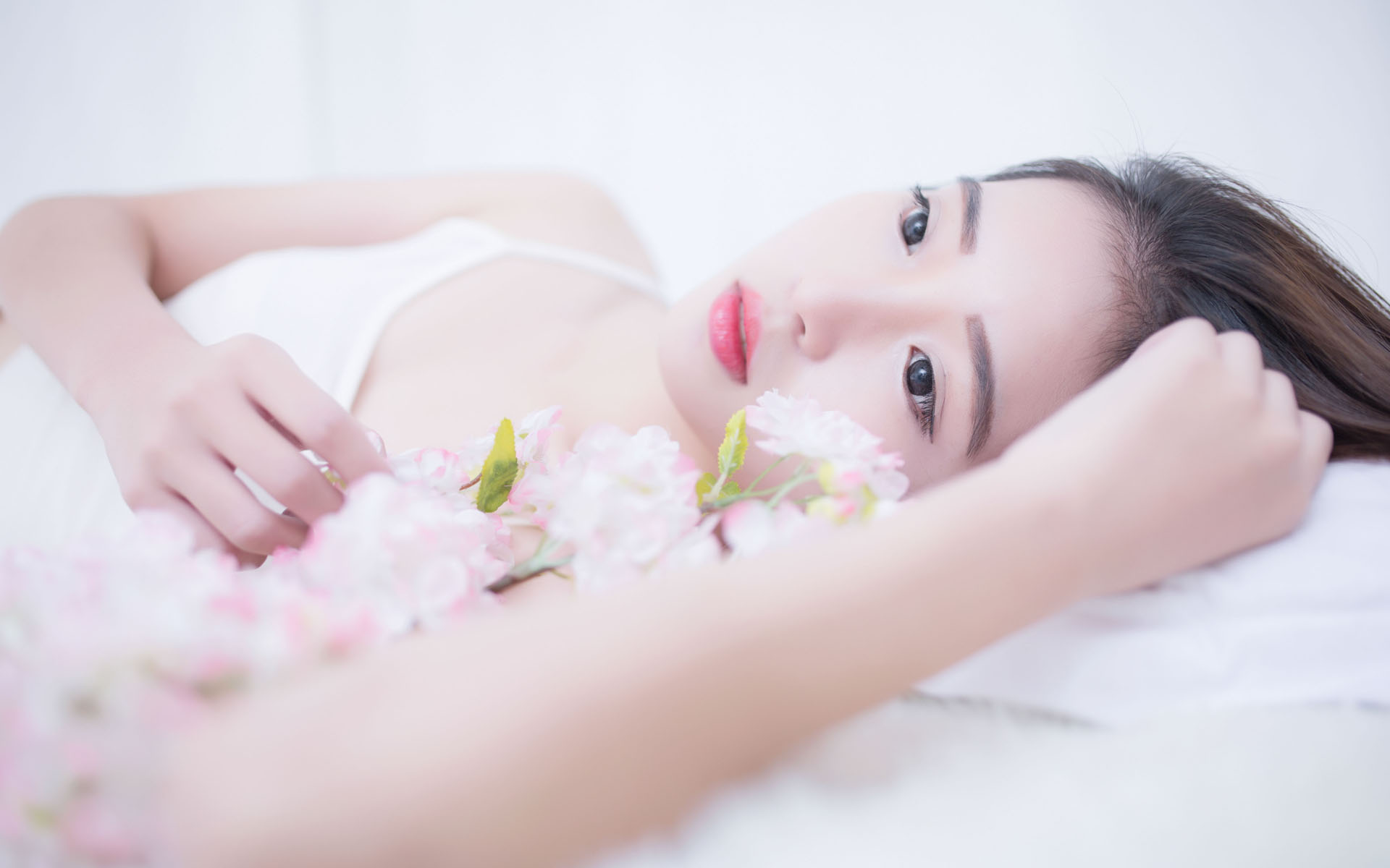 5名少年开“老头乐”上路 家长们务必上心